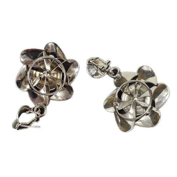 Vintage Silver Tone Flower Drop Earrings Retro Mod Statement Jewelry Set - Picture 2 of 6